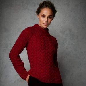 Valerie Stevens Aran Crew Sweater Red Small